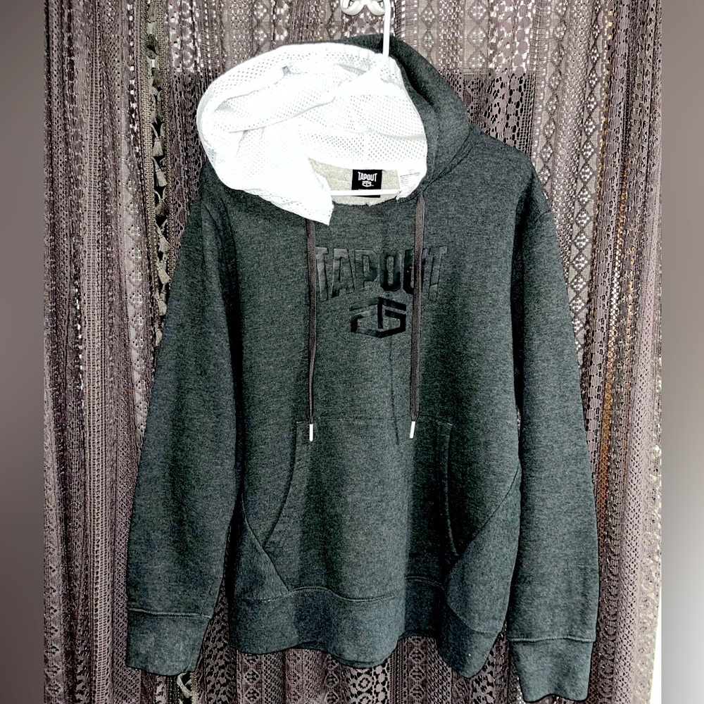 Women’s Tapout Hoodie Small